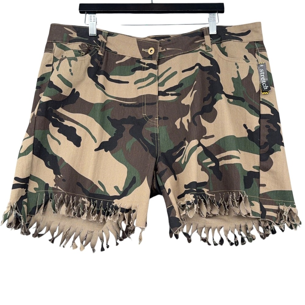 TAXI Women's Camouflage Denim Shorts Size 2X Frayed Hem‎ Stretch Casual Festival